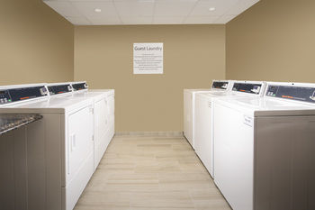 Hotel Comfort Inn And Suites