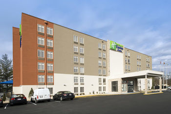 Hotel Comfort Inn And Suites