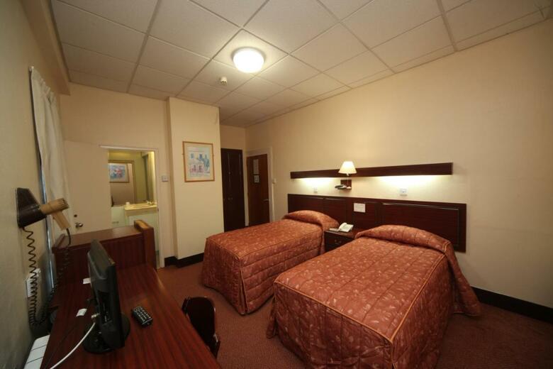 Hotel Bristol