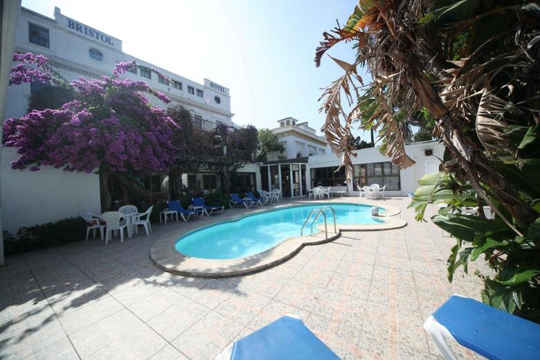 Hotel Bristol