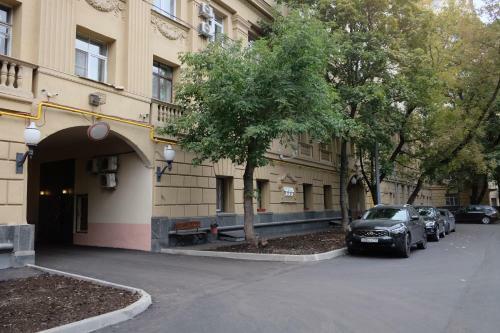 Crossroads Hotel