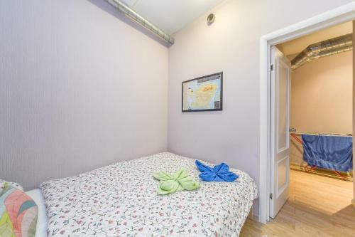 Hostel Whose Suitcase