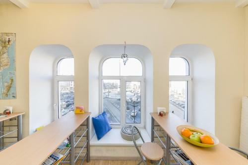 Hostel Whose Suitcase