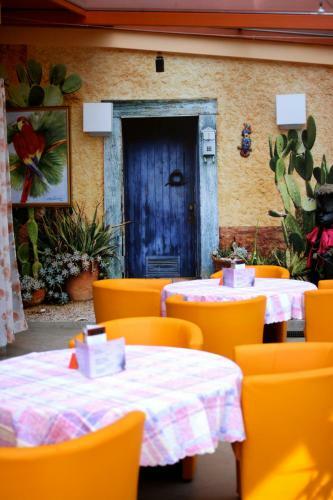 Hotel Tango