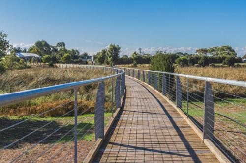 Currawong Close - Pool & Alfresco - Rejuvenate Stays