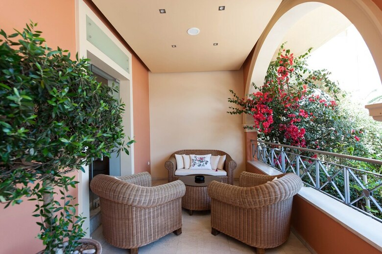 Art Hotel Debono