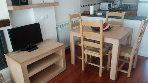Apartamentos Valle De Tena - Las Margas Golf