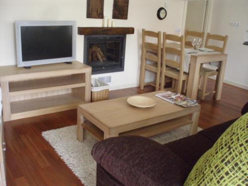 Apartamentos Valle De Tena - Las Margas Golf