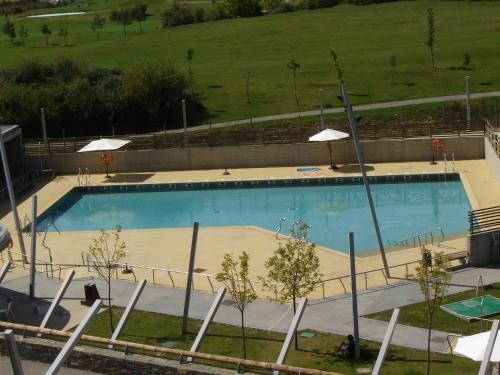 Apartamentos Valle De Tena - Las Margas Golf