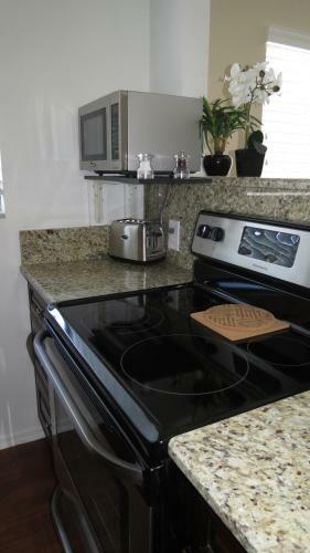 Beach Ridge Apartment