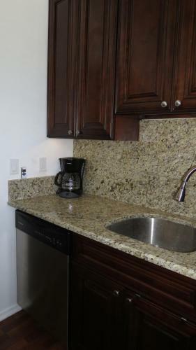 Beach Ridge Apartment