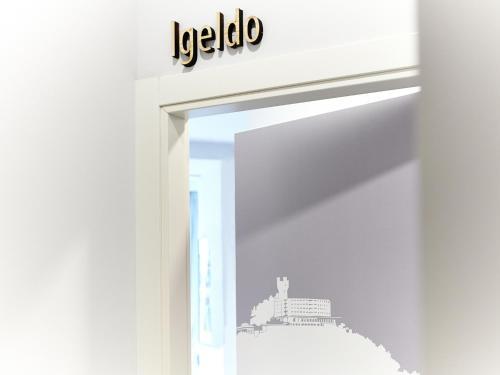 Hostal Pensi�n Pe�aflorida