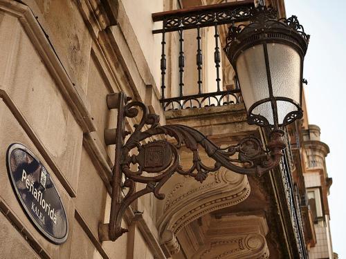 Hostal Pensi�n Pe�aflorida