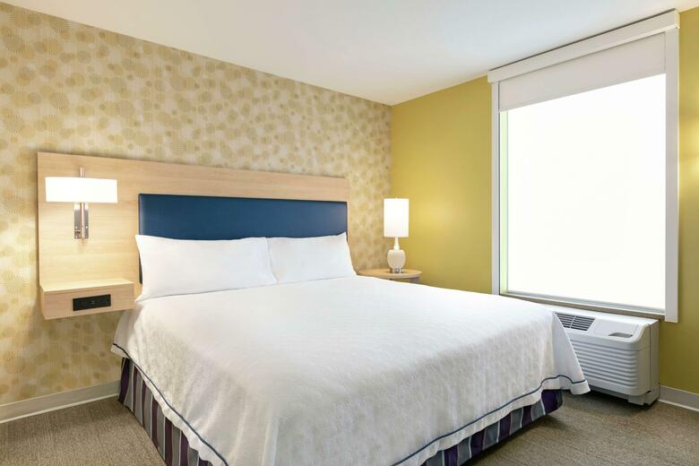 Hotel Home2 Suites By Hilton Fort St. John, British Colu