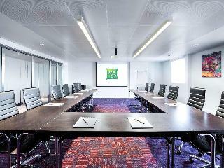 Hotel Premier Inn Sharjah King Faisal Street
