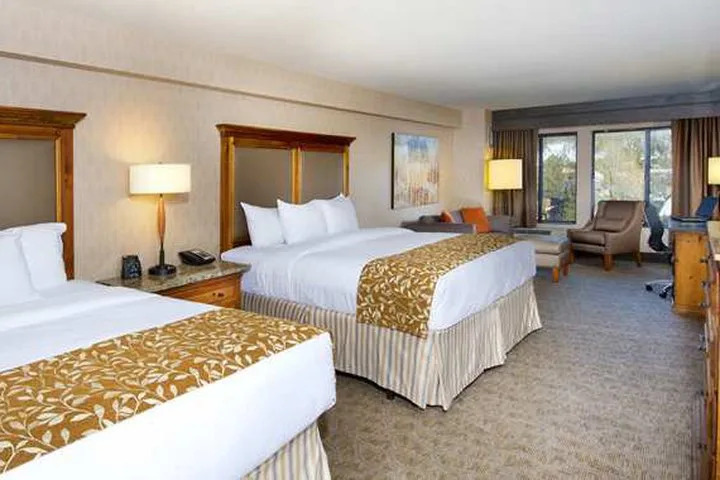 Hotel Alpenrock Breckenridge, Curio Collection By Hilton