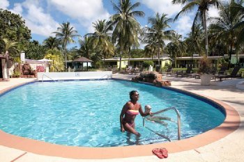 Hotel All Seasons Resort