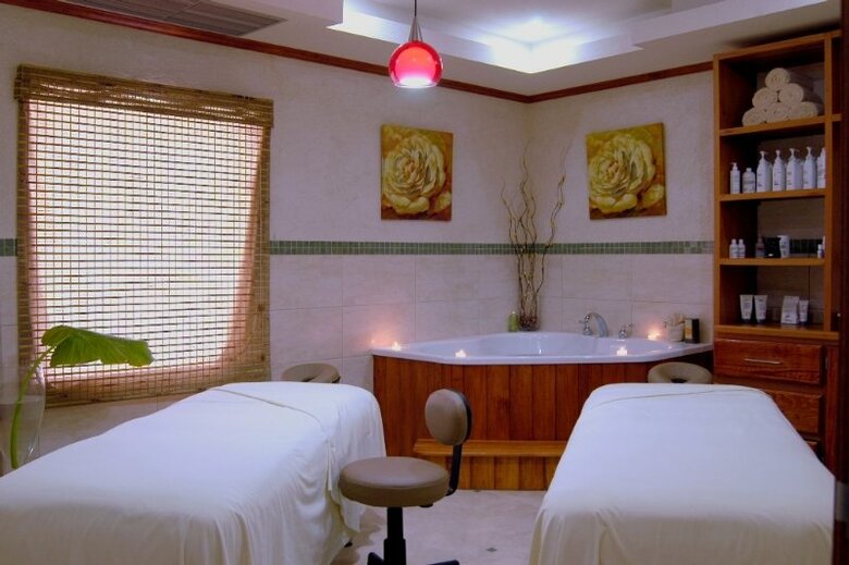 Hotel Accra Beach Resort