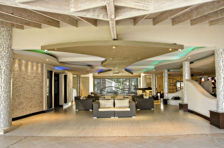Hotel Accra Beach Resort