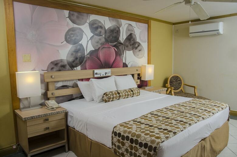 Hotel Accra Beach Resort