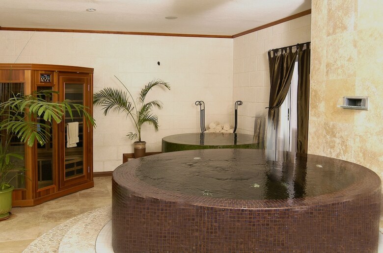 Hotel Accra Beach Resort