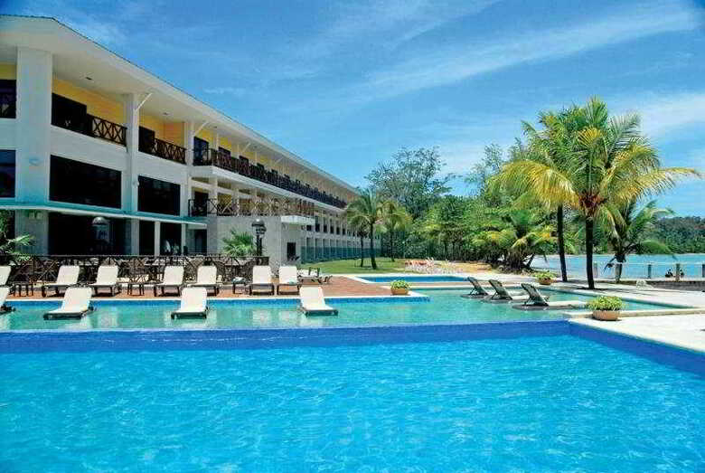 Playa Tortuga Hotel Beach & Resort