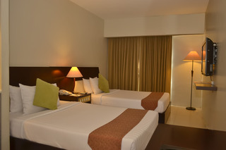 Hotel Millenia Suites