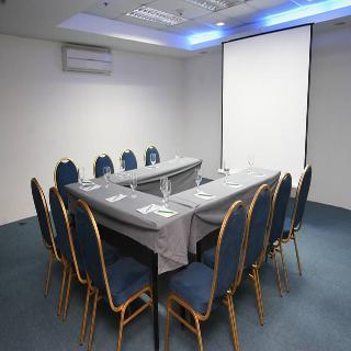 Hotel Millenia Suites