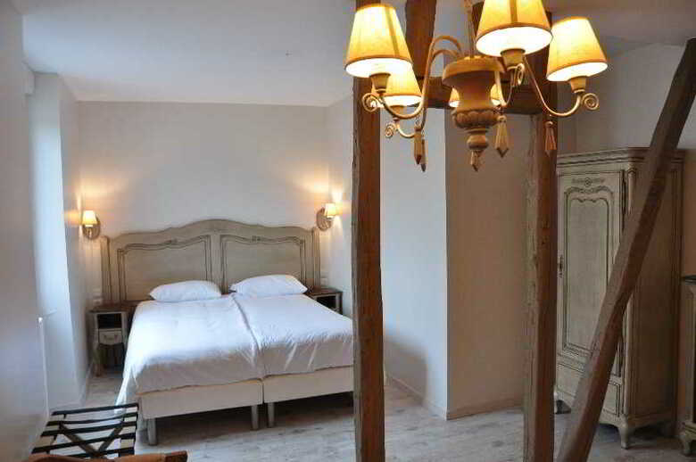 Inter Hotel Des Poemes De Chartres