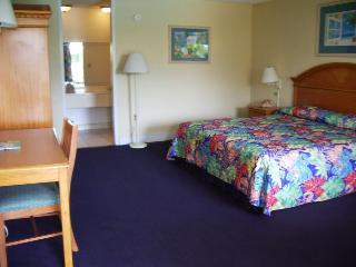 **royal Islander Hotel**