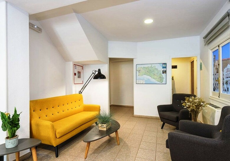 Hotel Jume Hostal