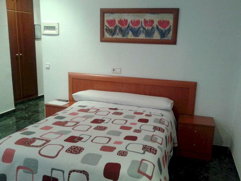 Hostal Bru�a