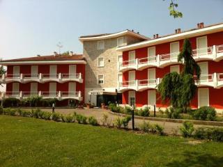 King Rose Hotel