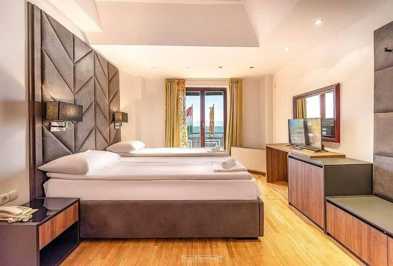 Hotel Tino