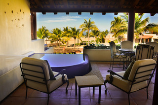 Hotel Las Palmas Resort & Beach Club
