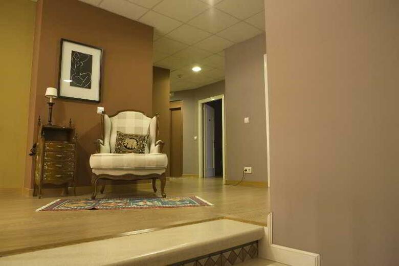 Hotel Monta�es
