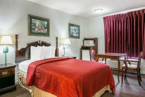 Hotel Econo Lodge Downtown
