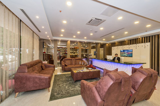 Grand Palace Hotel