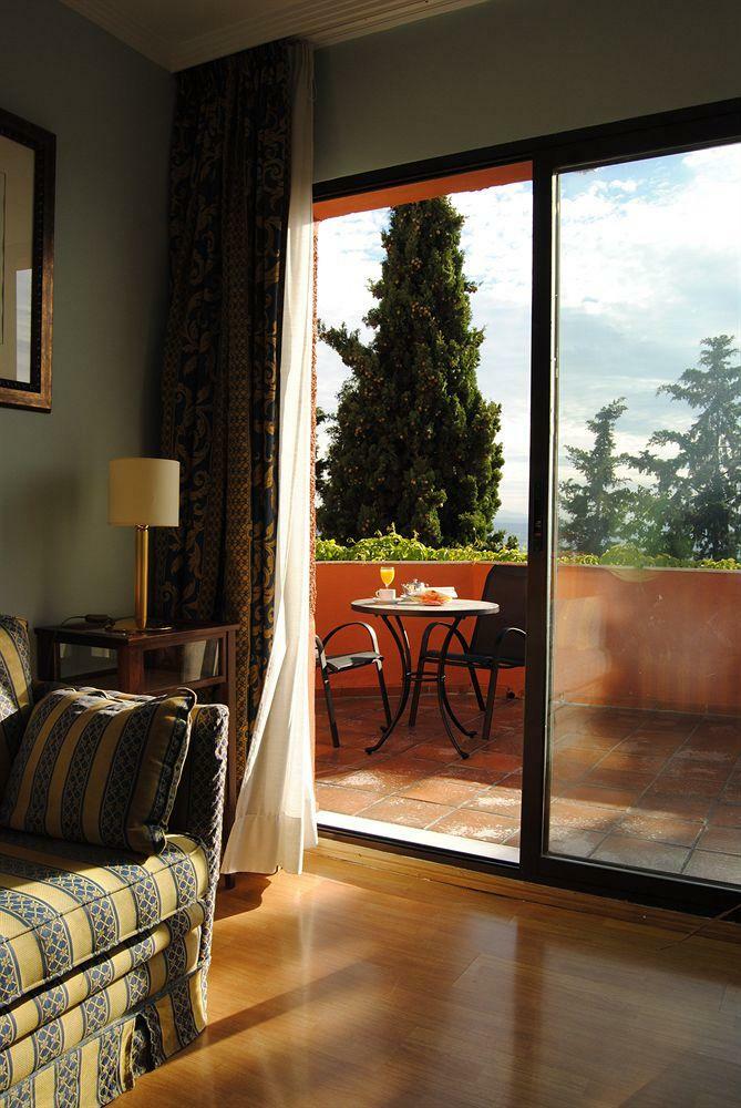 Hotel Alixares