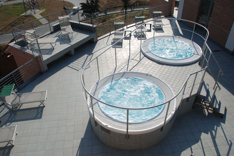 Record Hotel