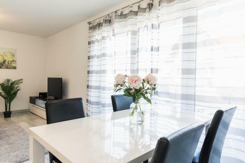 Apartamento Ferienwohnung Am Zeppelin Hangar