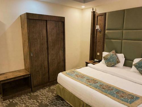 Areen Palace Hotel - Almadina Road
