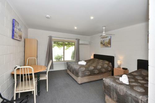 Inglewood Motel And Caravan Park Victoria