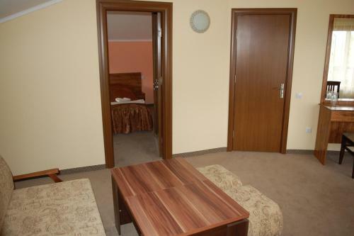 Hotel Valdi Hill Complex