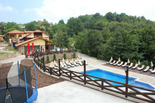 Hotel Valdi Hill Complex
