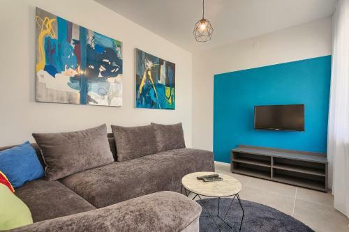 Apartments Astinian