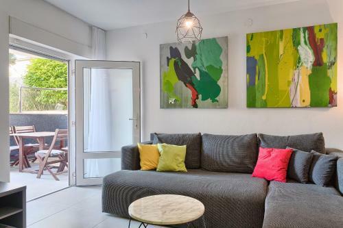 Apartments Astinian
