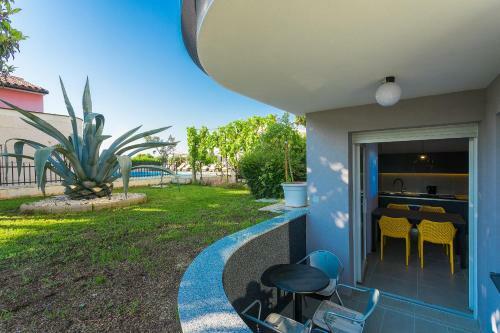 Apartments Astinian
