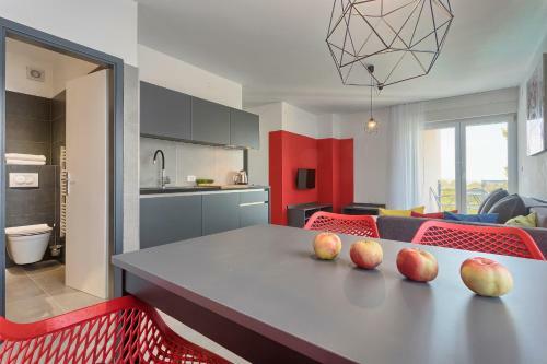 Apartments Astinian