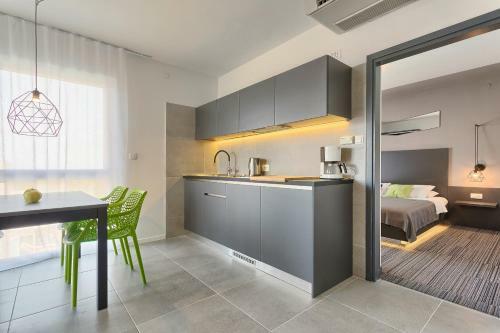 Apartments Astinian